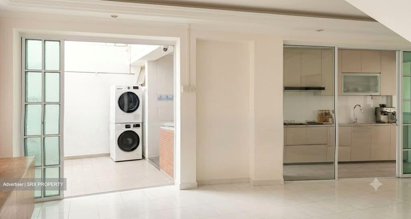 Blk 714 Jurong West Street 71 (Jurong West), HDB Executive #586711401
